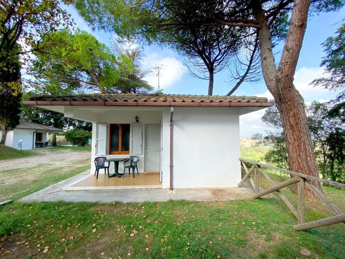 Camping Village Mar y Sierra San Costanzo Exterior foto
