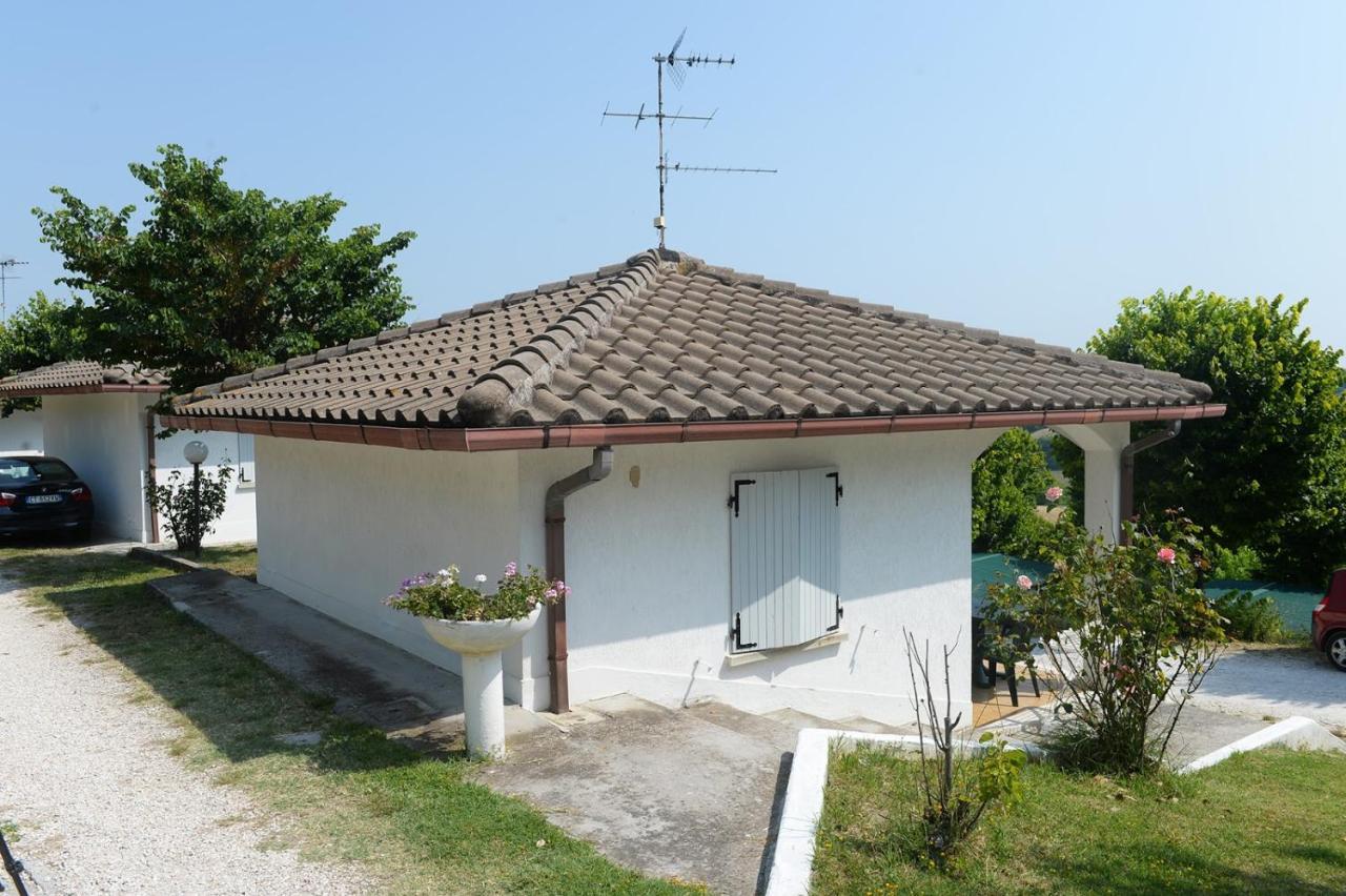 Camping Village Mar y Sierra San Costanzo Exterior foto